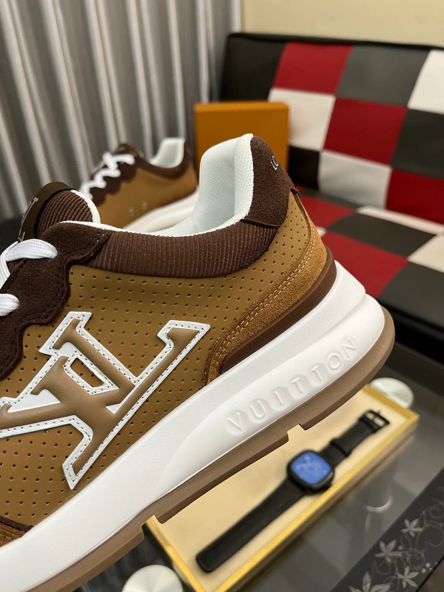 Men's Men's Shoes 💰: 438⌚️⌚️LV Louis Vuitton. The latest fashionable casual shoes are popular in physical stores. New spring and summer comfortable imported custom original cowhide, unique jacquard fabric element design. With sheepskin lining, Lv original bottom, [sun][sun] high-end packaging and high quality💪Details determine the quality, you can enter and leave the counter at will, welcome to compare🇮🇹Number of sizes 38-442️⃣colors available